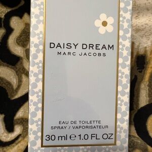 Marc Jacobs Daisy Dream Light Blue Floral Box